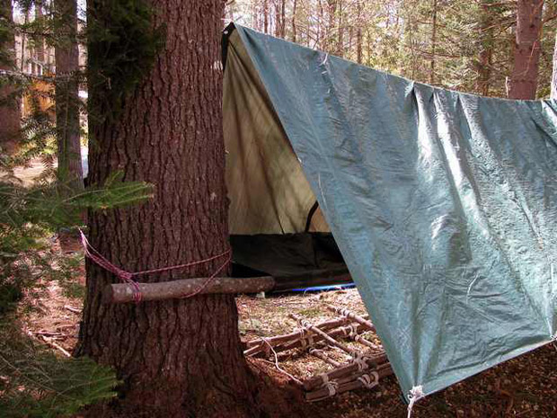 Mengenal Tenda Bivak Sebagai Tenda Darurat Sebagai Tenda Kemping dan Berkemah Juga sebagai Tenda Militer atau sebagai bagian dari Survival di alam bebas