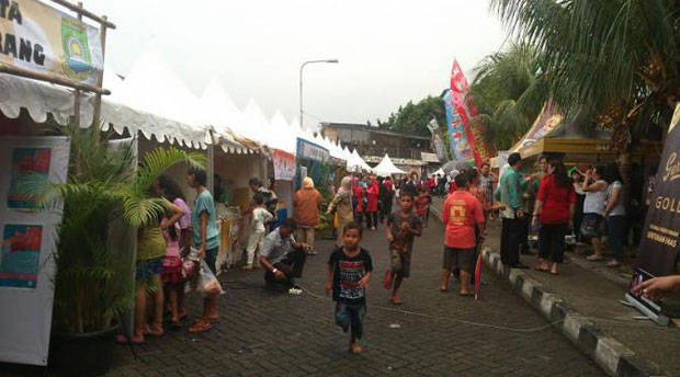 Penggunaan Tenda Pada Festival Cisadane